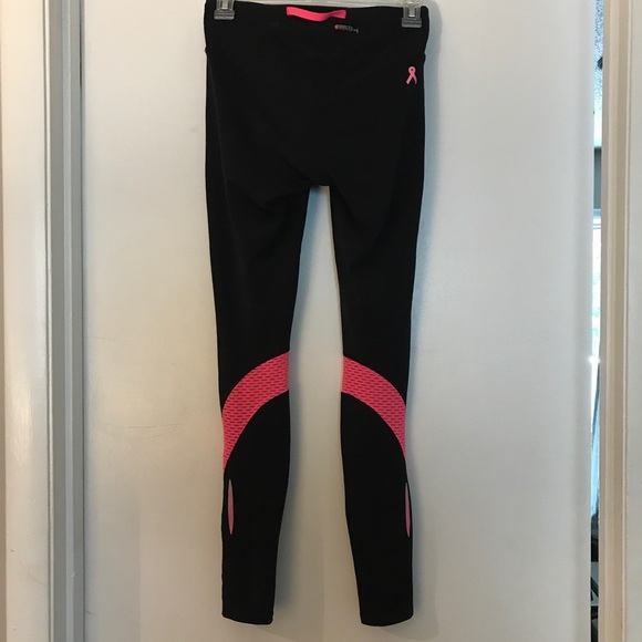 pink and black under armour leggings